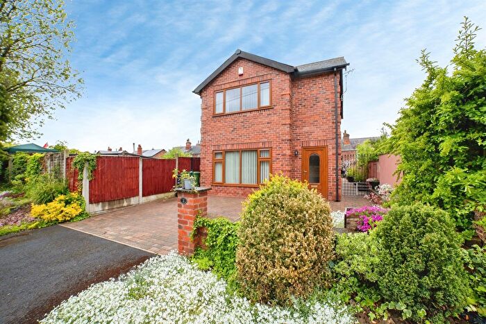 3 Bedroom Detached House For Sale In Furnace Lane, Loscoe, Heanor, DE75