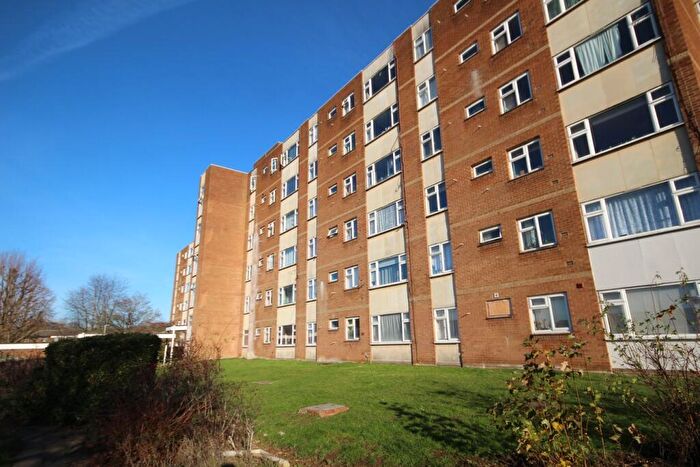 1 Bedroom Apartment For Sale In Bittern Way, Letchworth Garden City, SG6