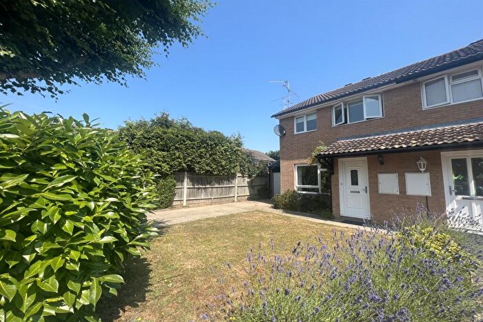 3 Bedroom Semi-Detached House To Rent In Bluebell Close, Horsham, RH12