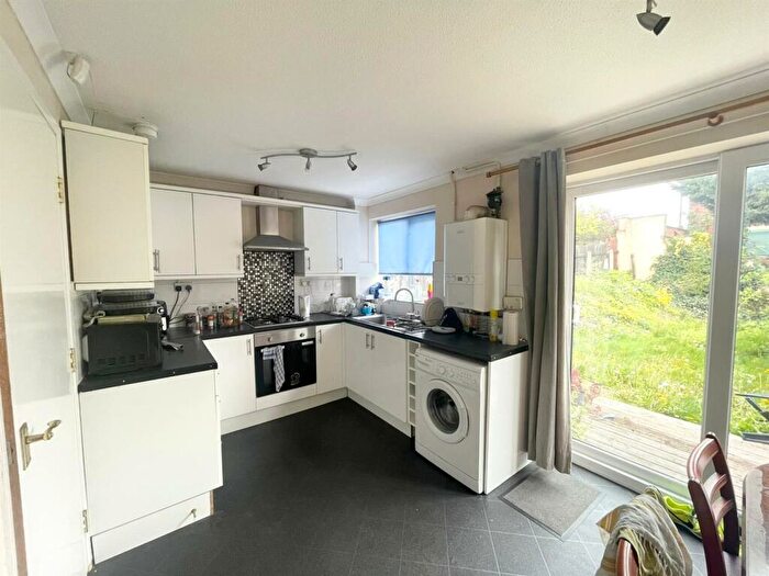 2 Bedroom Semi-Detached House To Rent In **£pppw Excluding** Dorset Street, Nottingham, Nottingham, NG8