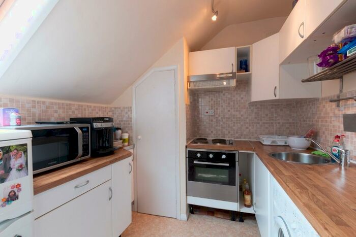 1 Bedroom Flat To Rent In London Road, Newbury, RG14