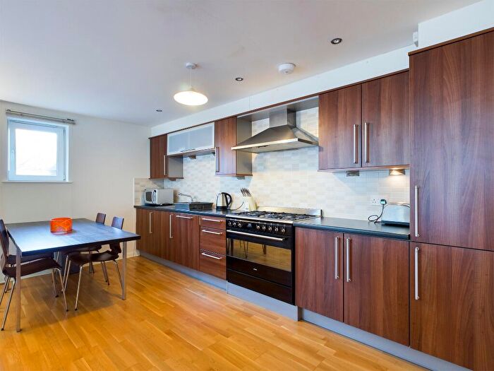 1 Bedroom Flat To Rent In West Tollcross, Tollcross, Edinburgh, EH3