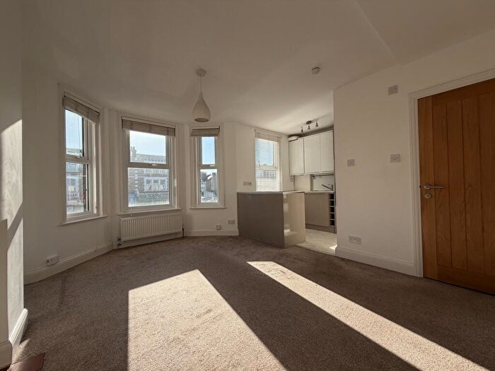 1 Bedroom Flat To Rent In Hither Green Lane, Hither Green, SE13