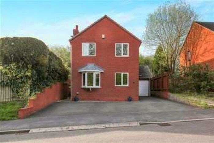 4 Bedroom Detached House To Rent In Trajan Hill, Coleshill. B46