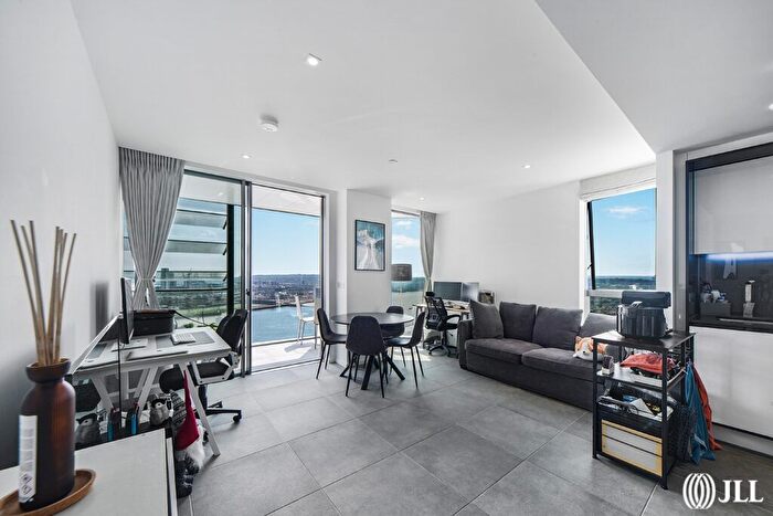 1 Bedroom Flat For Sale In Dollar Bay, London, E14