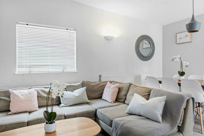 7 Bedroom Terraced House To Rent In Teversal Avenue, Nottingham, NG7