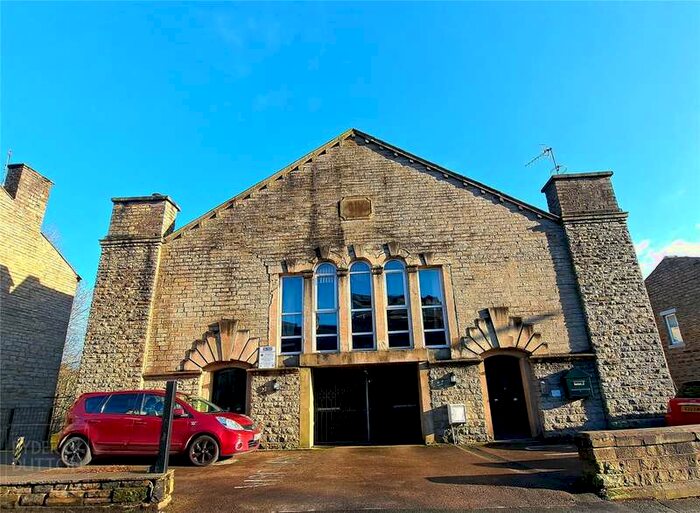 2 Bedroom Apartment To Rent In Stamford Road, Mossley, OL5