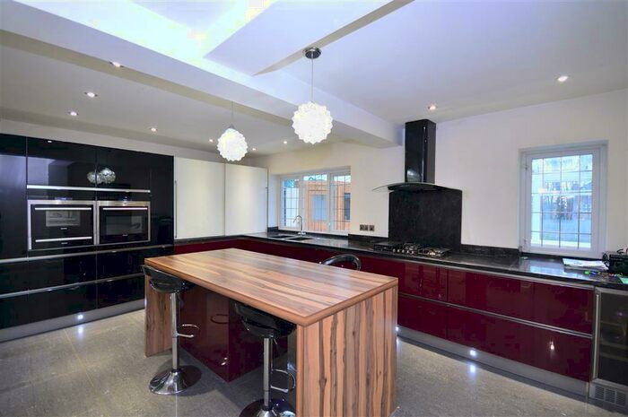 5 Bedroom Detached House To Rent In Hall Close, Kettering, NN15