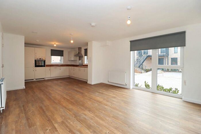 2 Bedroom End Of Terrace House To Rent In Kilpatrick Grove, Edinburgh, EH6