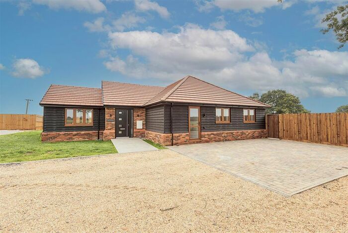 4 Bedroom Property For Sale In Bayeux Oaks Road, Hertfordshire, SG4