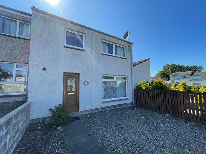 2 Bedroom House To Rent In James Robb Avenue, St. Andrews, KY16