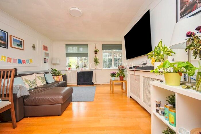 3 Bedroom Terraced House To Rent In Station Approach, Chelsfield, Orpington, BR6