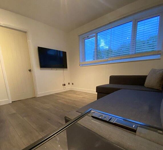 2 Bedroom Flat To Rent In Old Park Avenue, CT1