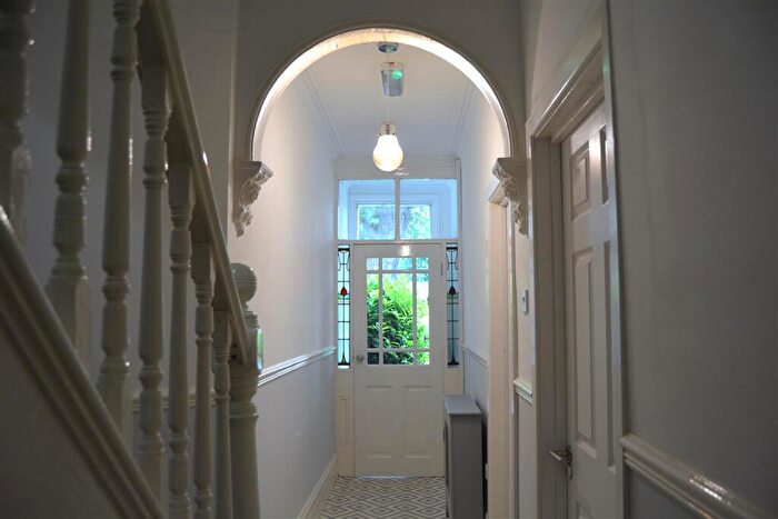 6 Bedroom House To Rent In Edward Road, Balsall Heath, Birmingham, B12