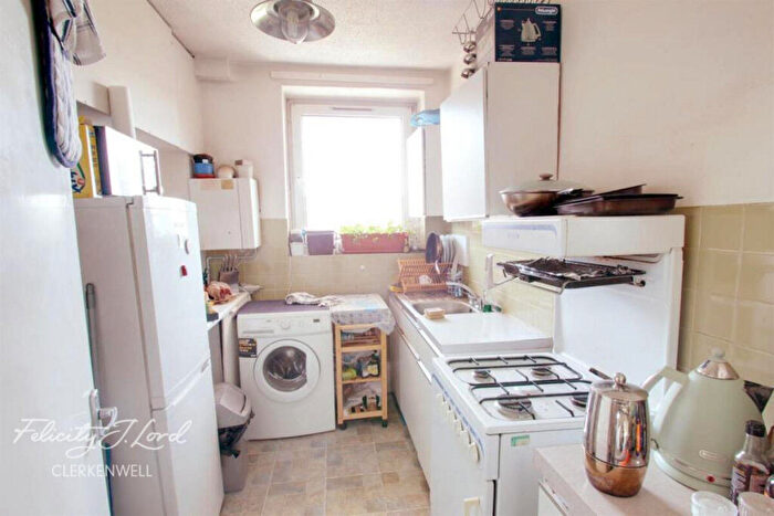 2 Bedroom Detached House To Rent In Percival Street, London, EC1V