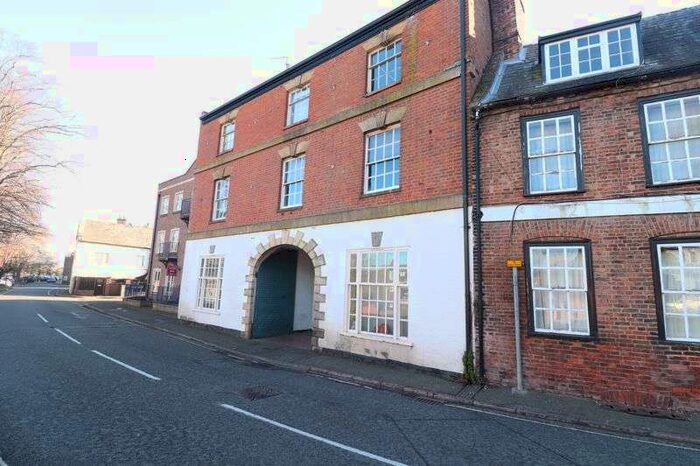 2 Bedroom Apartment For Sale In River Court Spalding, PE11