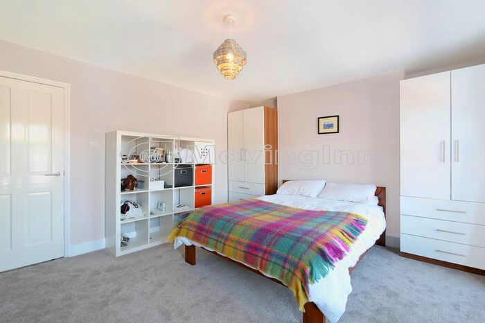 2 Bedroom Flat To Rent In Oakfield Road, Penge, SE20
