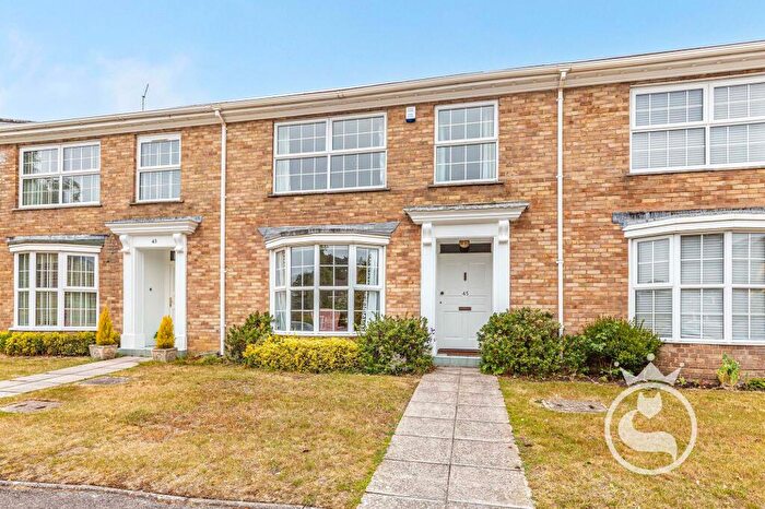 4 Bedroom Terraced House For Sale In Wedgwood Drive, Poole, BH14