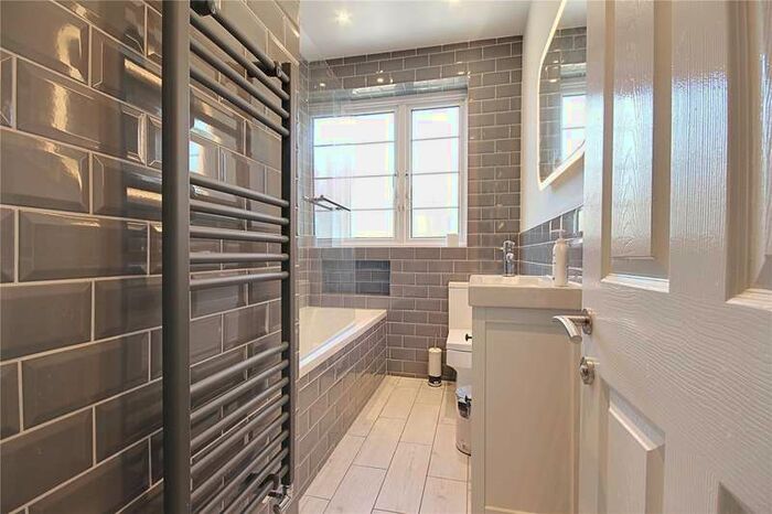 2 Bedroom House To Rent In The Orchard, London, N14