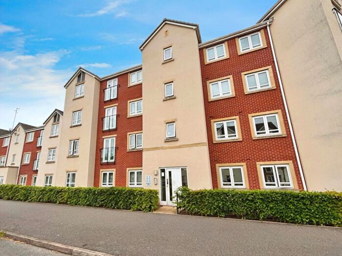 2 Bedroom Apartment To Rent In Hamlet Way, Stratford Upon Avon, CV37