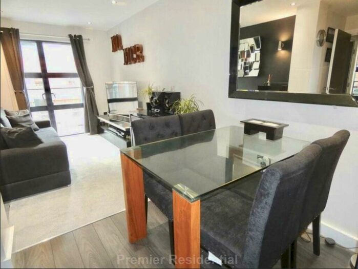 2 Bedroom Apartment For Sale In The Wentwood, Newton Street, Manchester, M1