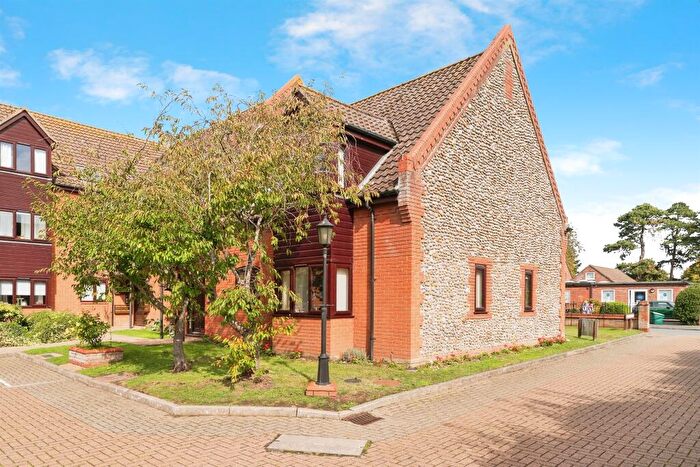 2 Bedroom Apartment For Sale In Kerridge Court, Holt, NR25