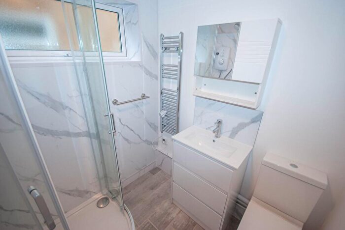 2 Bedroom Maisonette To Rent In Arbour Close, Rugby, CV22