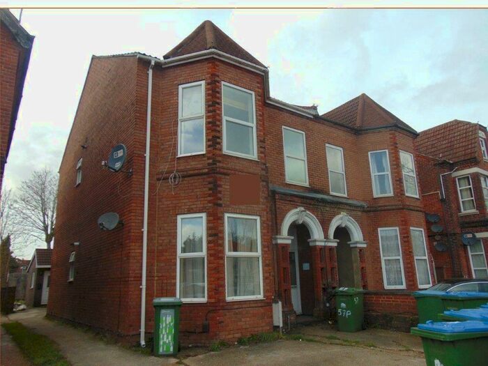 2 Bedroom Flat To Rent In Portswood Road, SO17