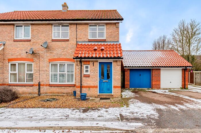 3 Bedroom Semi Detached House For Sale In Millers Drive, Dickleburgh, IP21