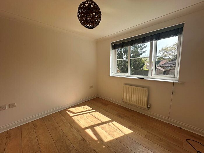2 Bedroom Apartment To Rent In Lower Northam Road, SO30