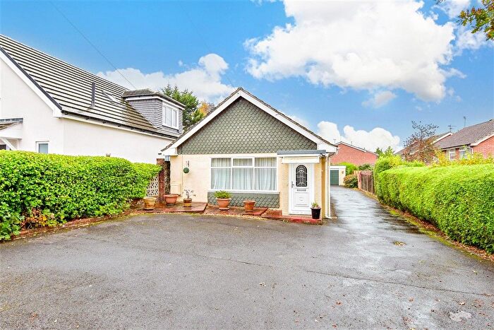 2 Bedroom Detached Bungalow For Sale In Rose Hill, Waterlooville, Hampshire, PO8