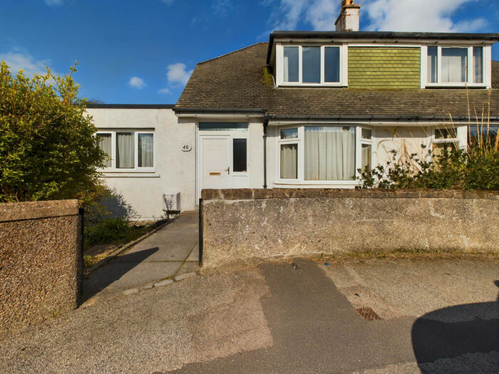 3 Bedroom Semi-Detached House For Sale In Kirk Brae, Aberdeen, AB15