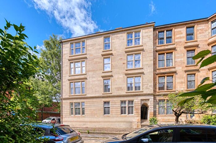 4 Bedroom Apartment For Sale In Oakfield Avenue, Hillhead, Glasgow, G12