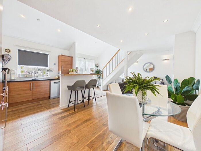 2 Bedroom Flat For Sale In Union Street, Hamilton, ML3