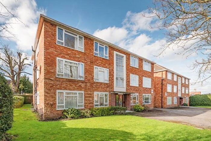 1 Bedroom Flat For Sale In Windsor CourtFriern Barnet LaneNew Southgate, N11