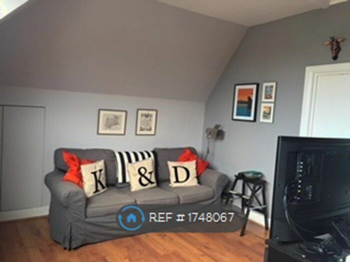 1 Bedroom Flat To Rent In Winchmore Hill, London, N21