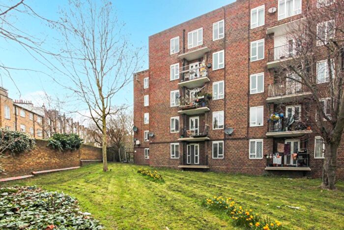 2 Bedroom Apartment To Rent In Britannia Row, Essex Road, Islington, N1