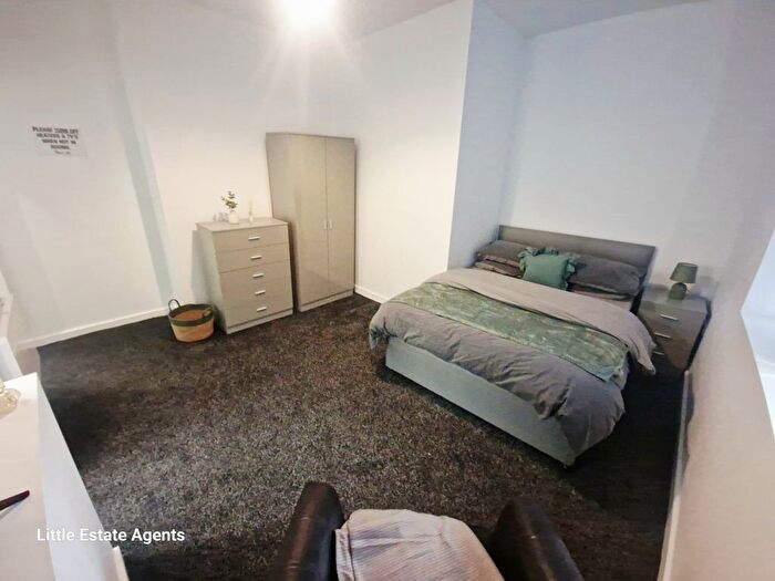 1 Bedroom Flat To Rent In Claughton Street, St. Helens, WA10