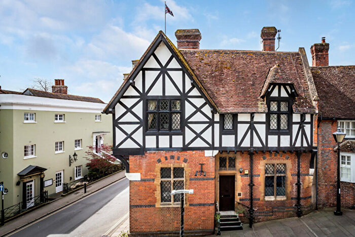 3 Bedroom Cottage For Sale In High Street, Arundel, BN18