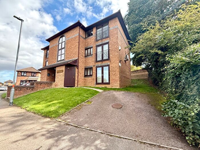 1 Bedroom Flat For Sale In Regency Court, Primrose Hill, Daventry, NN11