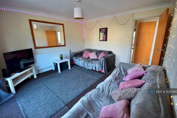 8 Bedroom Terraced House To Rent In Flora Street, Cardiff, CF24