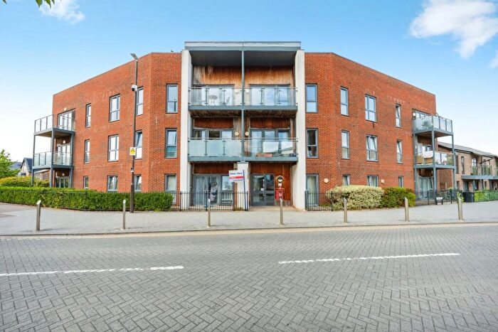 2 Bedroom Flat To Rent In Atlas Way, Oakgrove, Milton Keynes, MK10