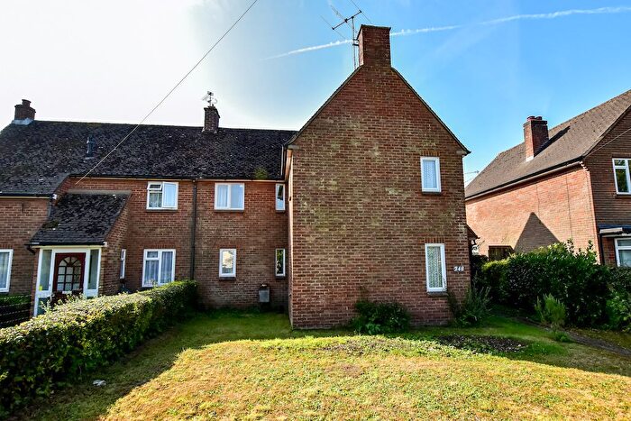 3 Bedroom Semi-Detached House For Sale In Botley Road, Chesham, Buckinghamshire, HP5