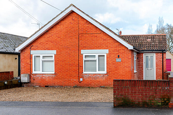 3 Bedroom Detached House To Rent In Ashley Road, Salisbury, Wiltshire, SP2