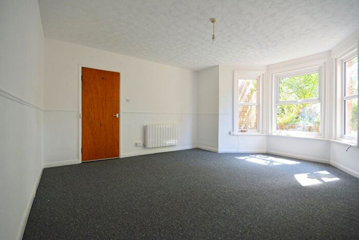 1 Bedroom Flat To Rent In Clarendon Road, Cliftonville, CT9