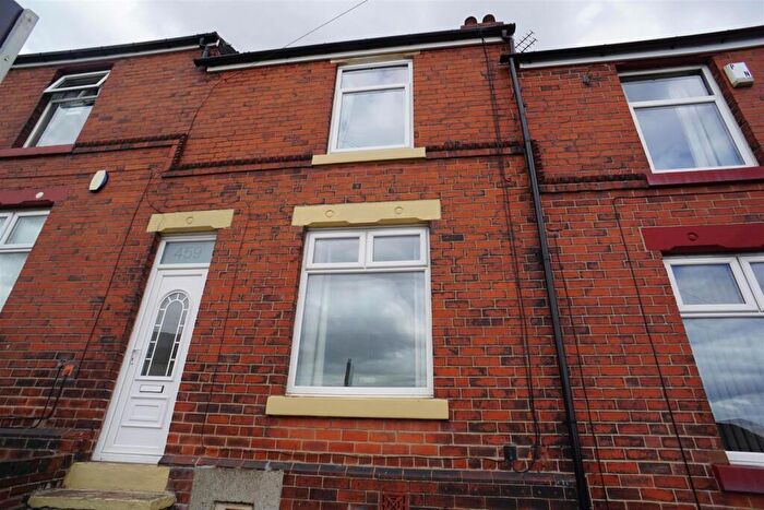 2 Bedroom Terraced House To Rent In Jenkin Road, Wincobank, Sheffield, S5