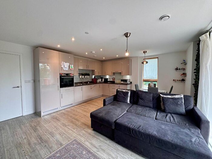 2 Bedroom Apartment For Sale In Thames Reach, West Thamesmead, London, SE28