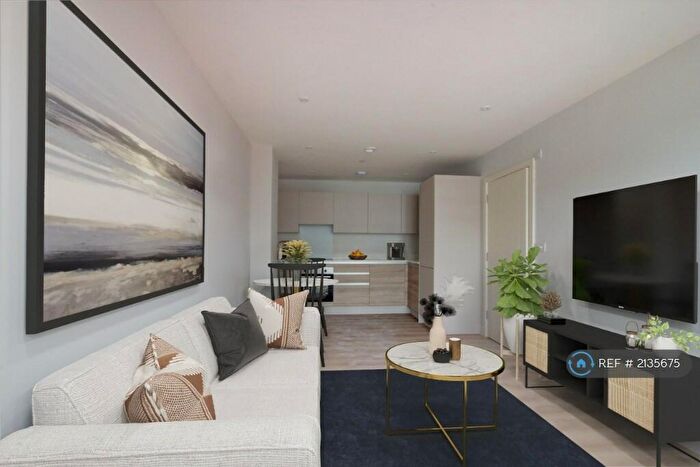 2 Bedroom Flat To Rent In Richmond House, Bournemouth, BH2