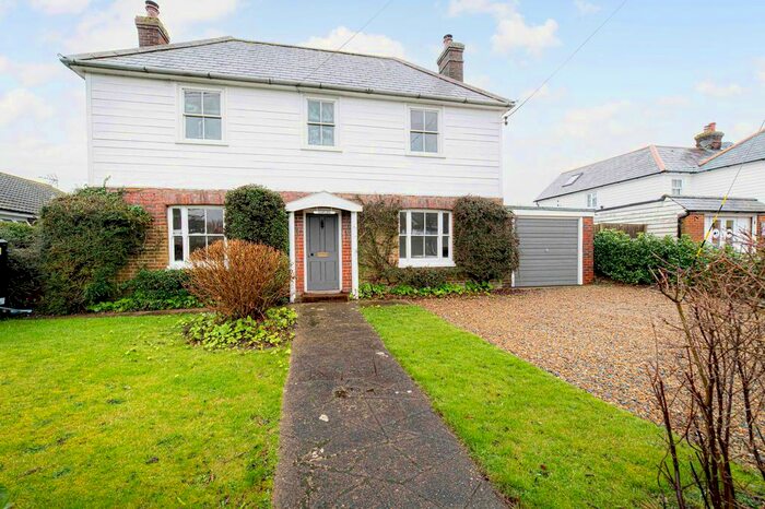 4 Bedroom Detached House For Sale In The Street, Bossingham, CT4