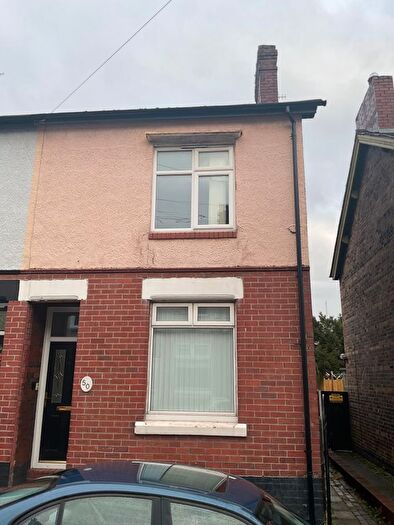 2 Bedroom End Terrace House To Rent In Bradford Terrace, Stoke-On-Trent, ST1